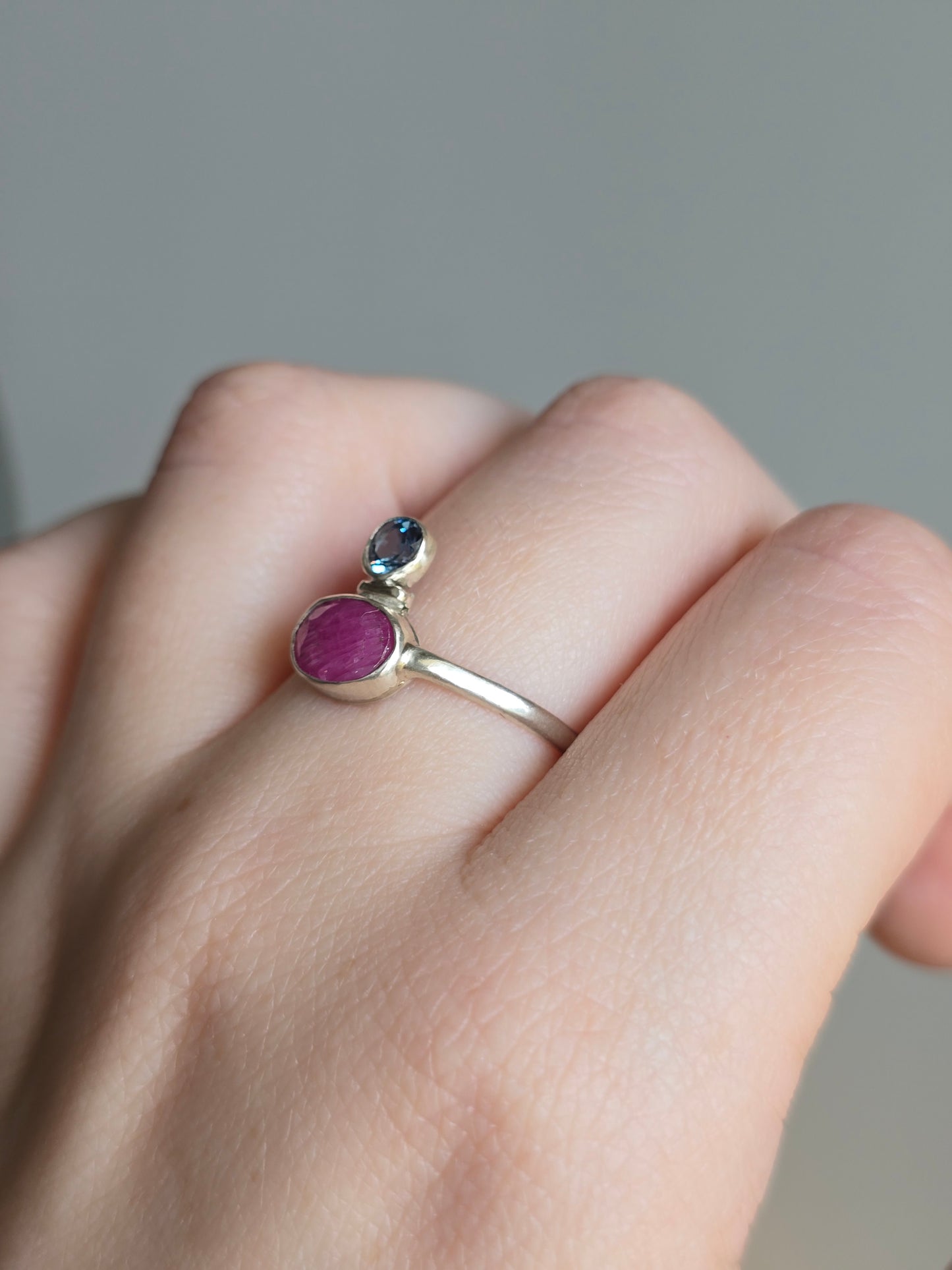 Tide Horizon Stacked Stone Ring