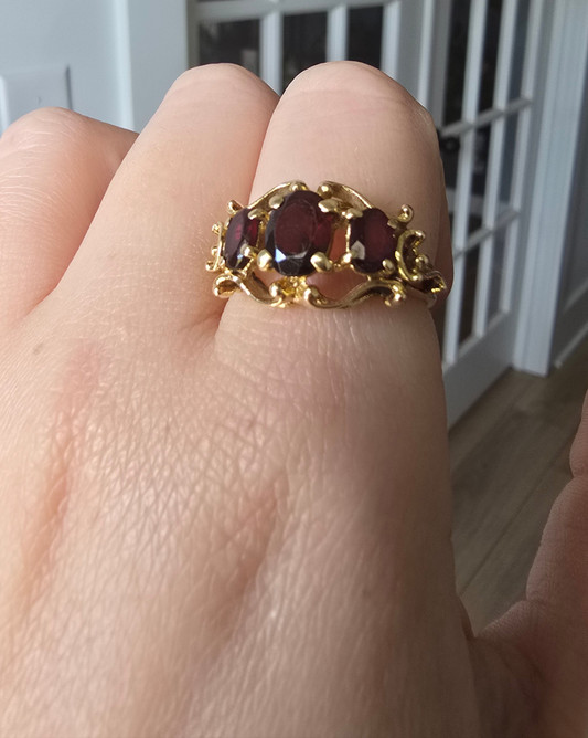 14K Yellow Gold Garnet Ring