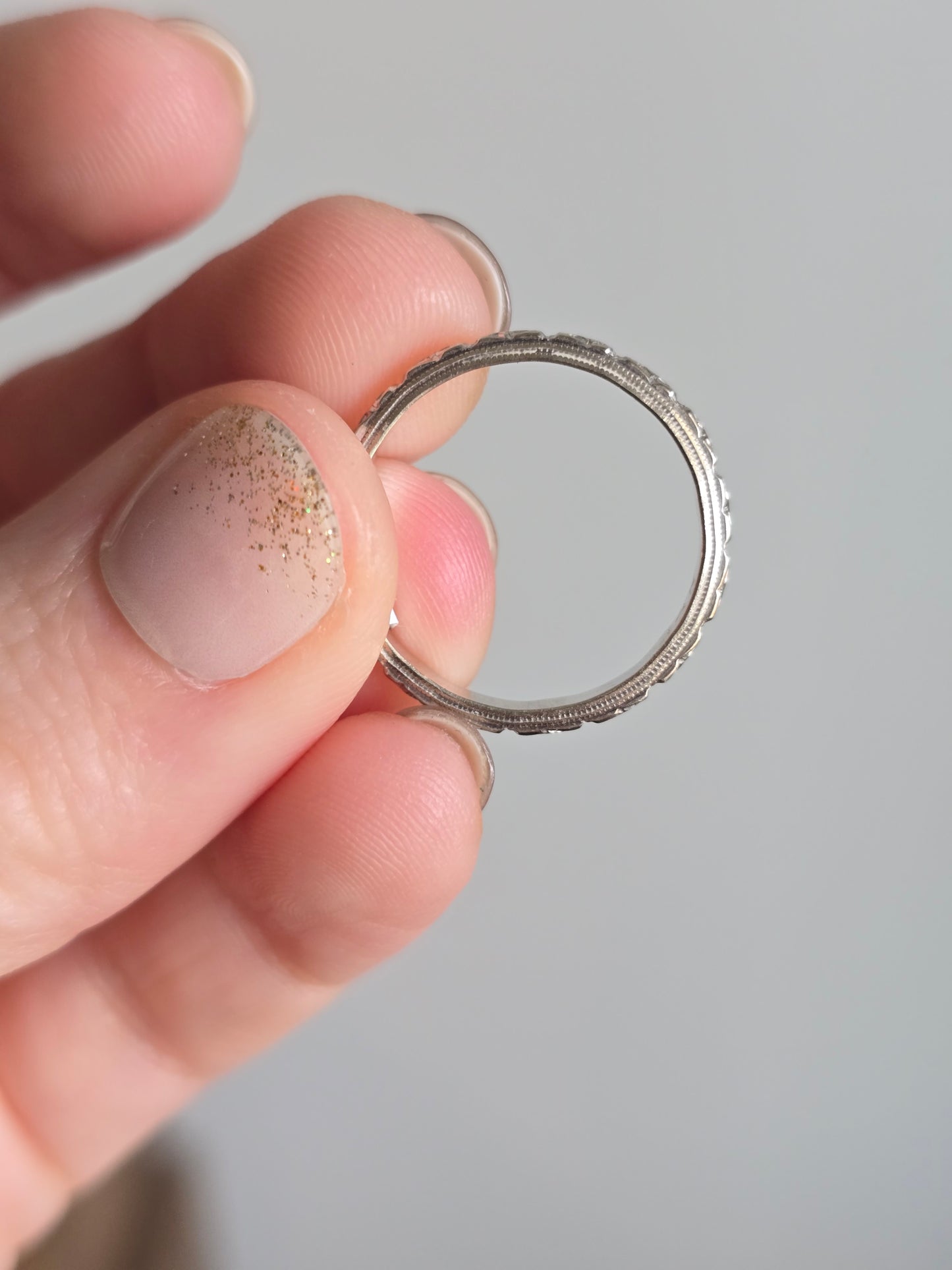 14k White Gold Engraved Band