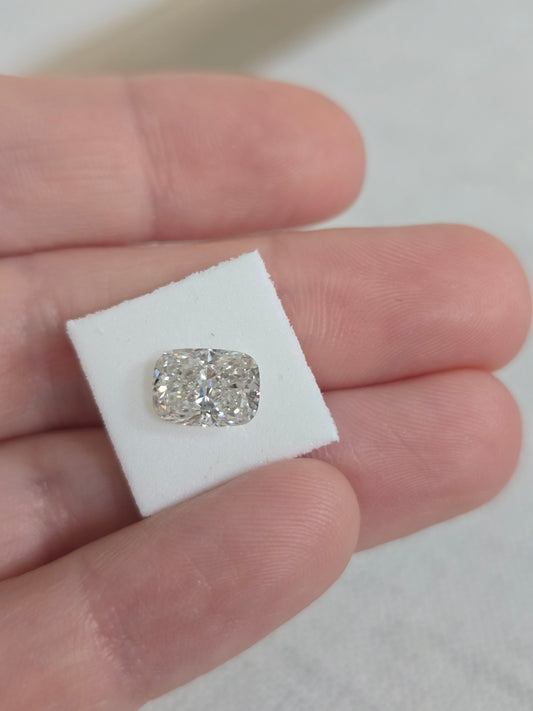 1.76ct Cushion Lab Grown Diamond with IGI Report