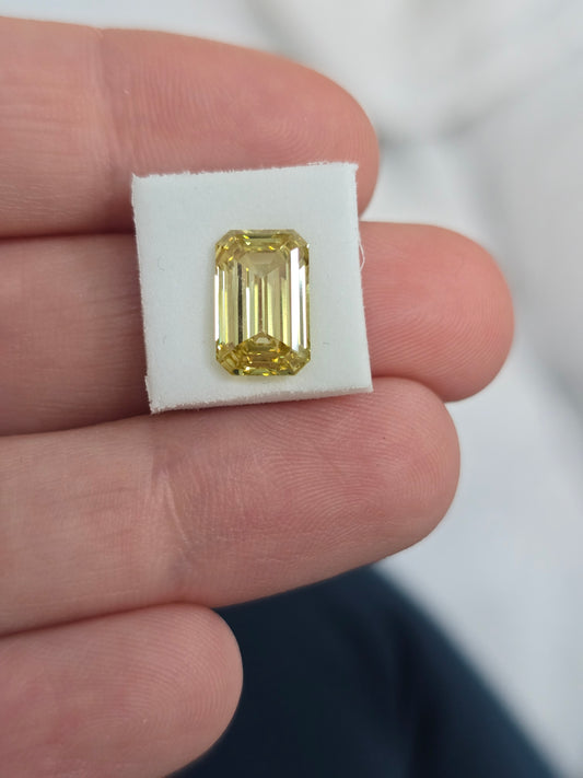 Loose 2.76 CT Lab Grown Fancy Yellow Diamond with IGI Report