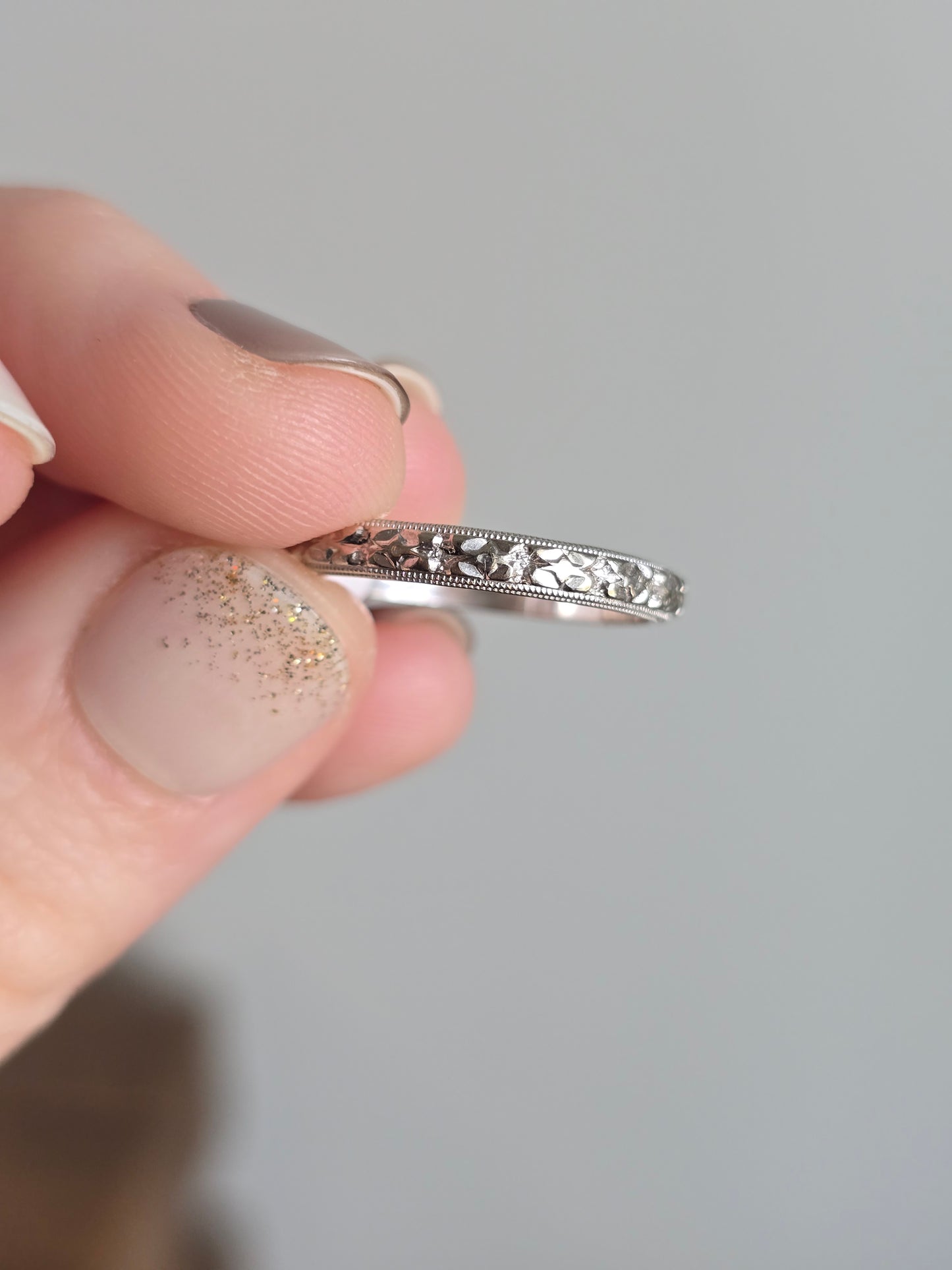 14k White Gold Engraved Band