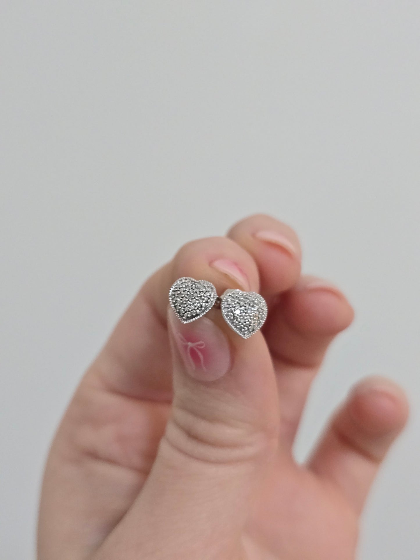 10K Pavé Diamond Heart Earrings