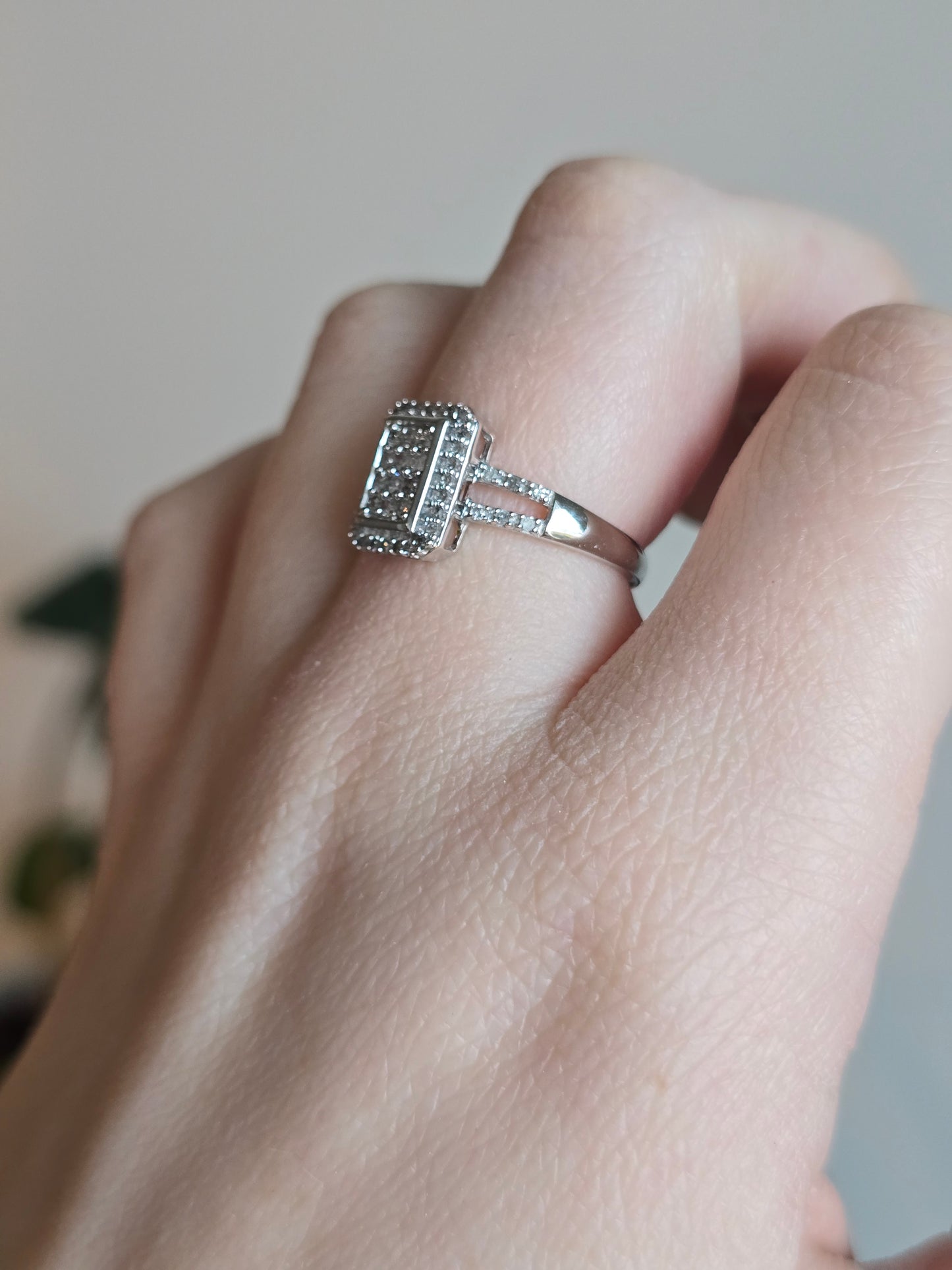 10kt Gold 1/3ct Natural Diamond Ring