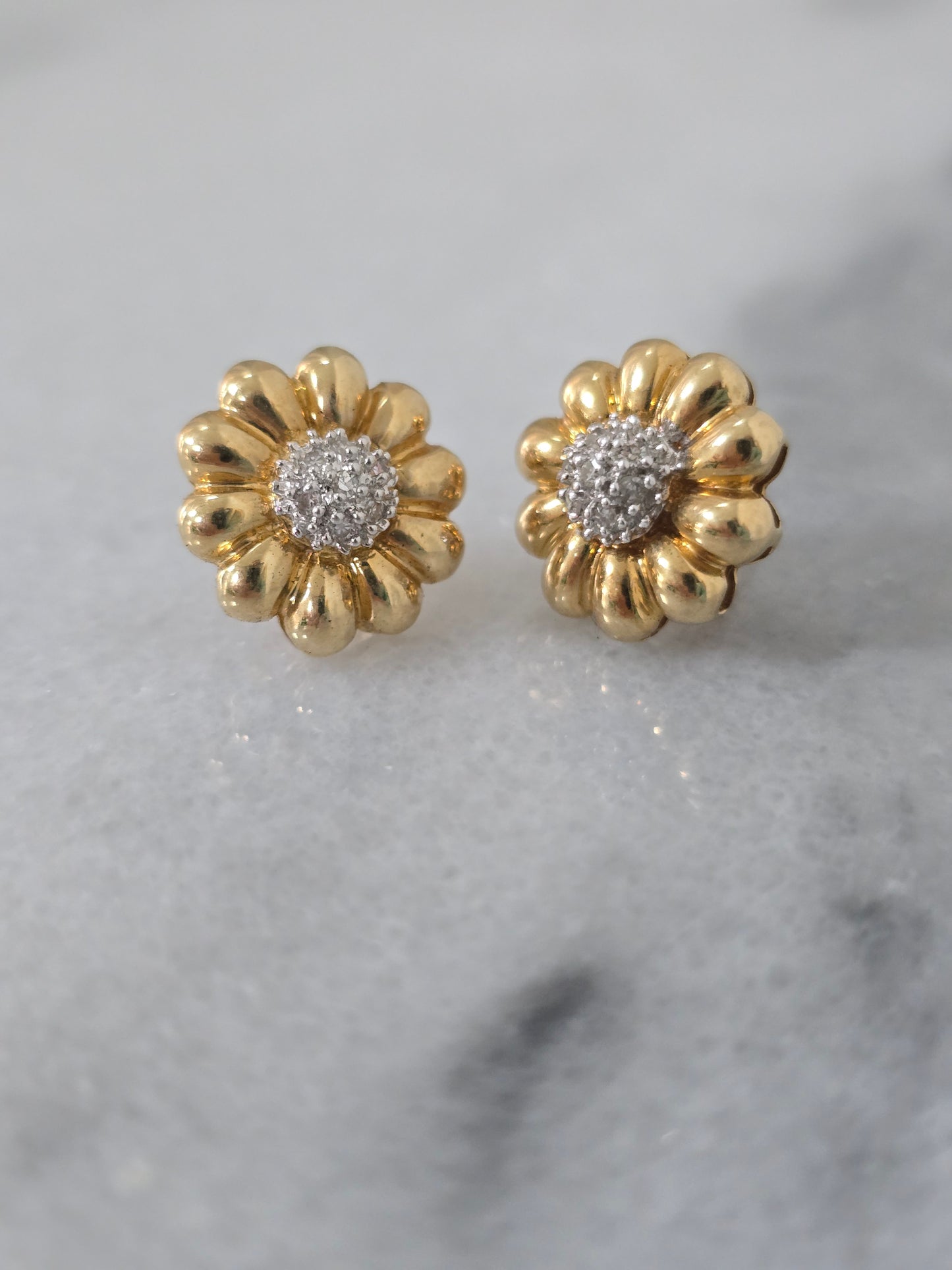 14k Gold Floral Studs