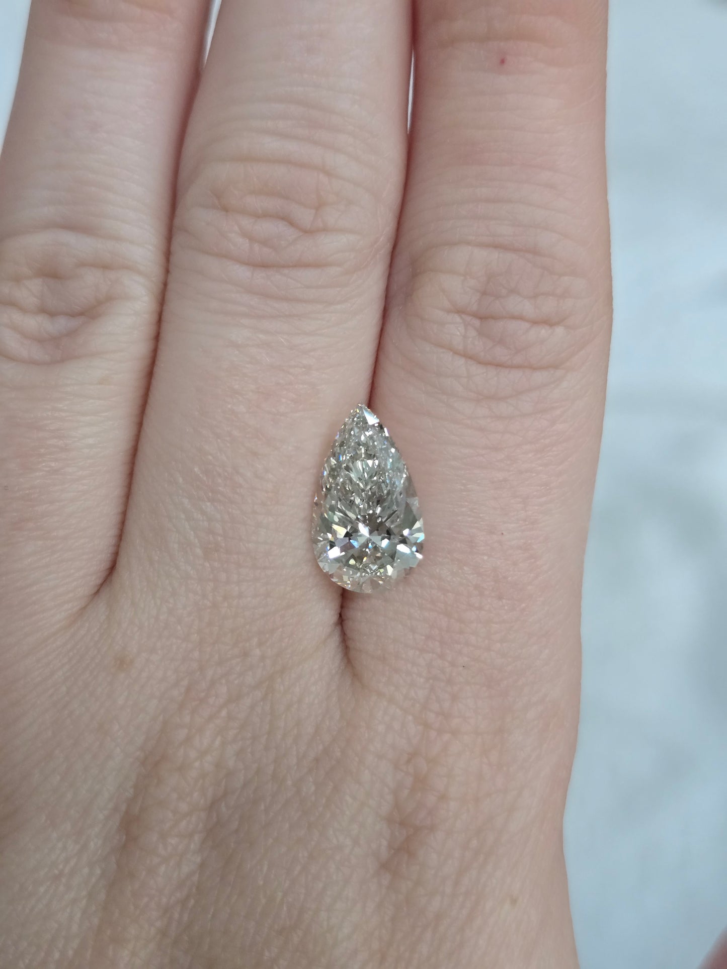 Loose 4.07 CT Pear Lab Grown Diamond with IGI Report