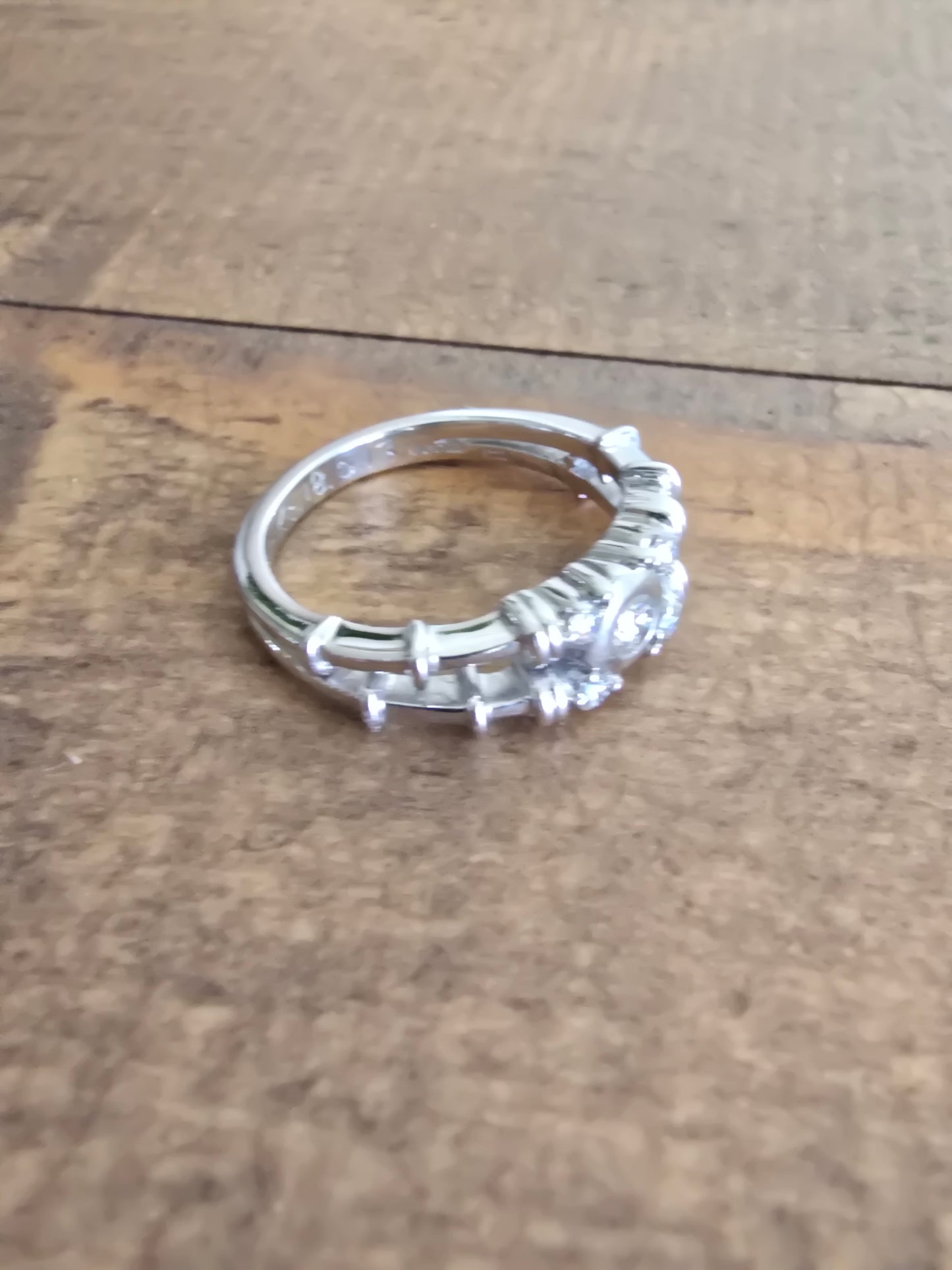 18k White Gold Bamboo Ring