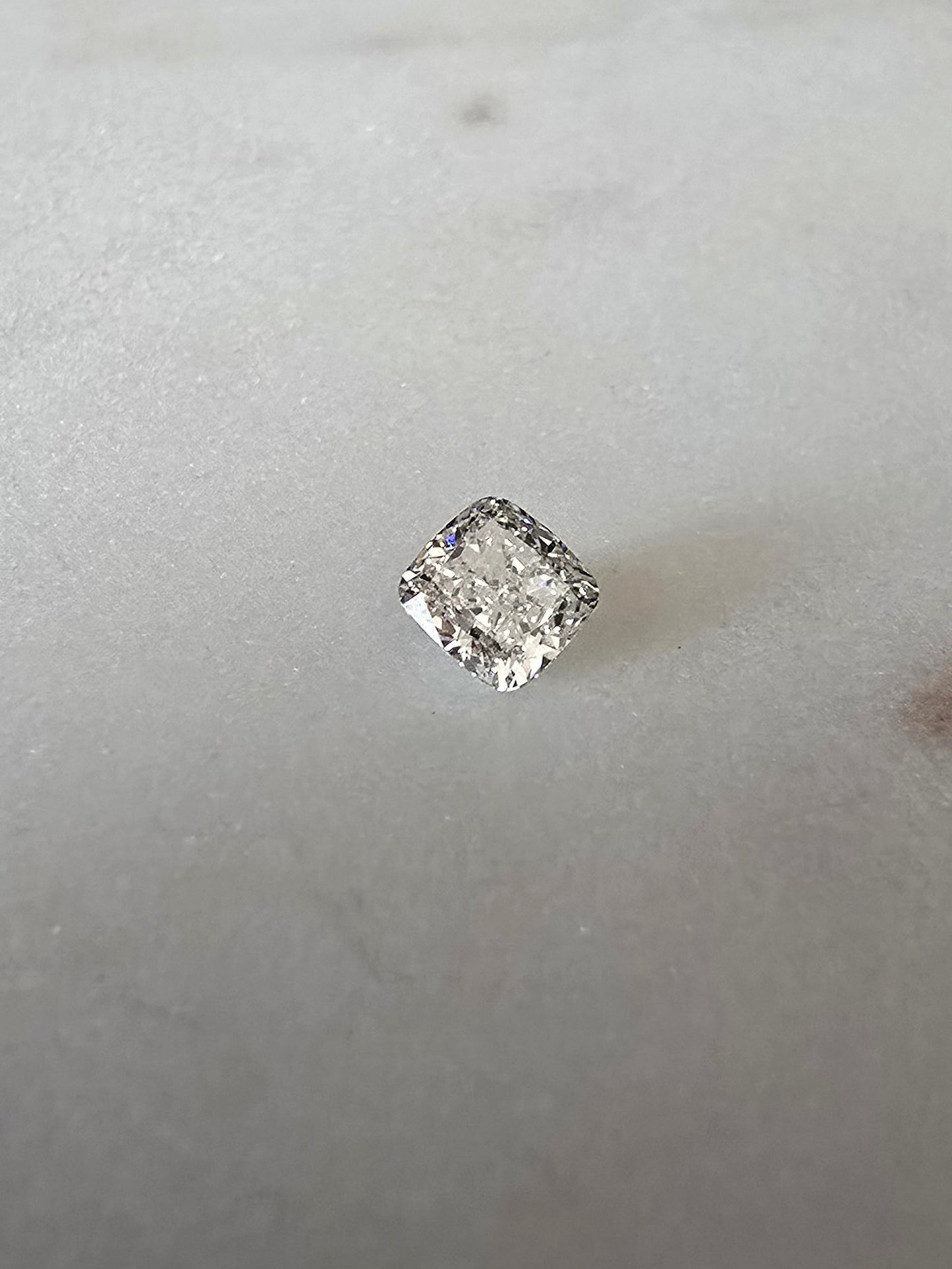 Loose 0.90ct Natural GIA Certified Cushion Diamond