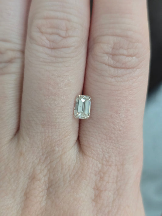 Loose 1.06 CT Natural Emerald Cut Diamond with GIA Report