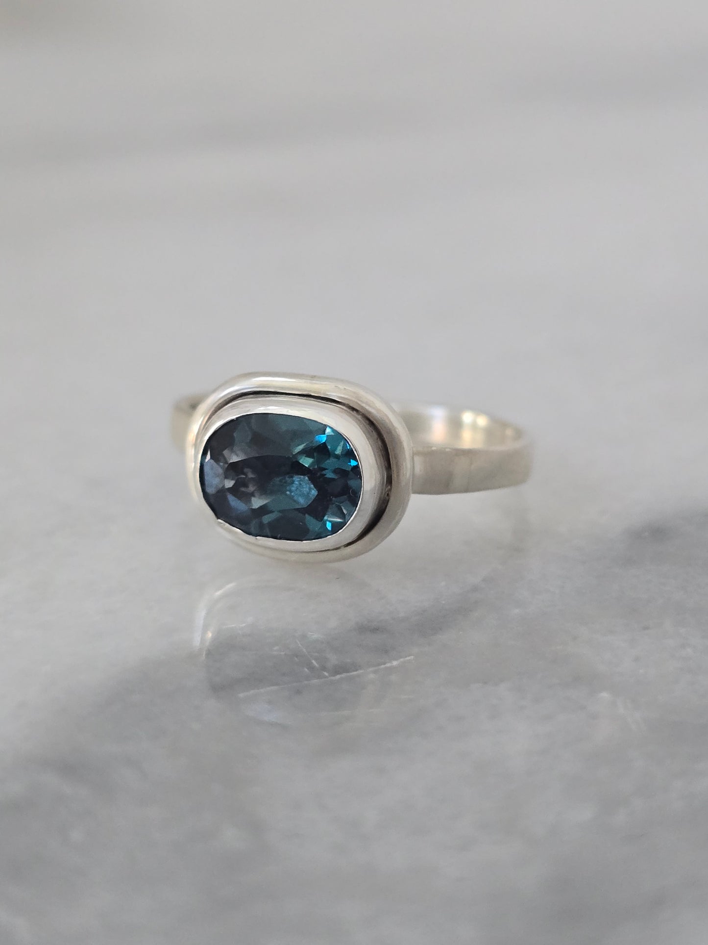 Lagoon Ring – Tide Collection