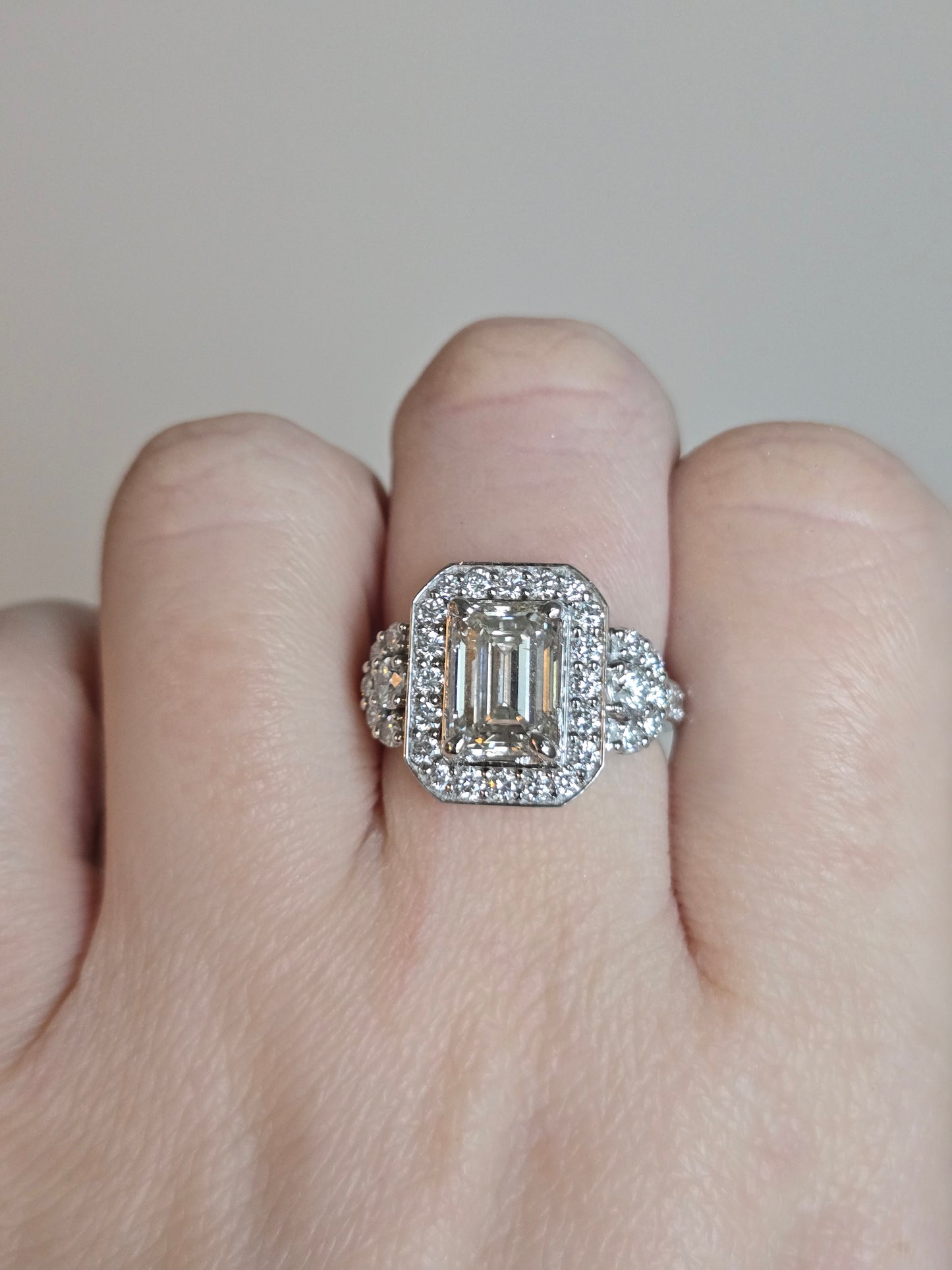 14kt White Gold 4.01ct Emerald Cut Lab Diamond Ring