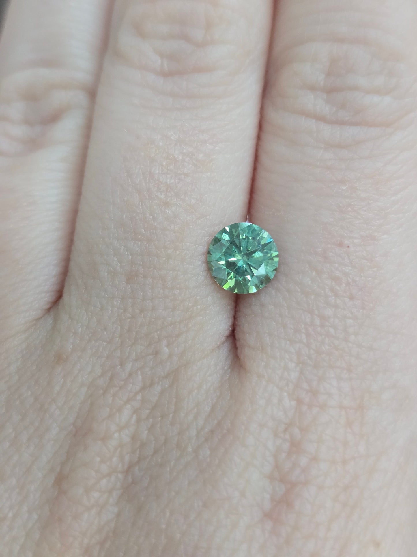 Loose 1.36 CT Round Lab Grown Fancy Green Diamond